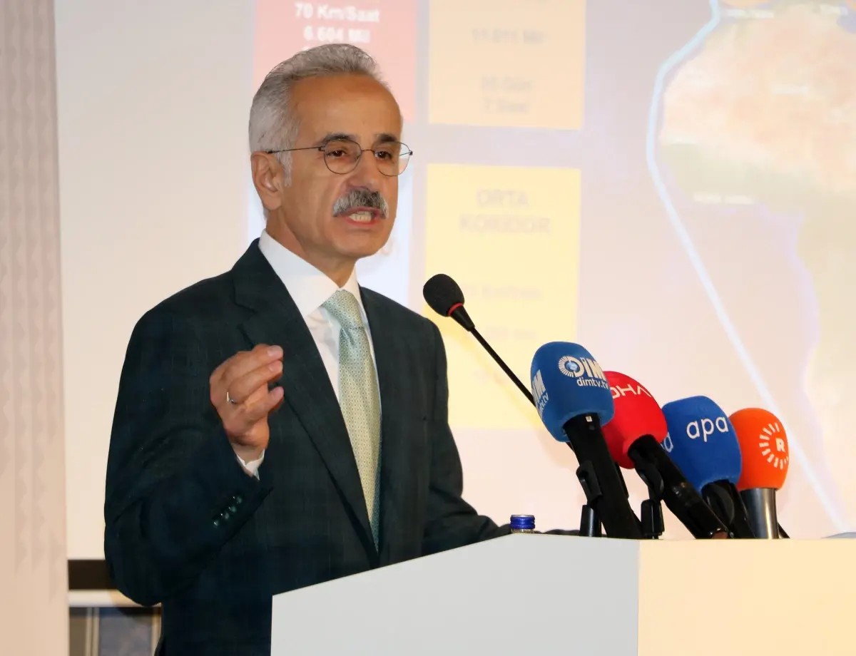 Bakan Uraloğlu: 5G ile iletişim hızımız 10 kat artacak