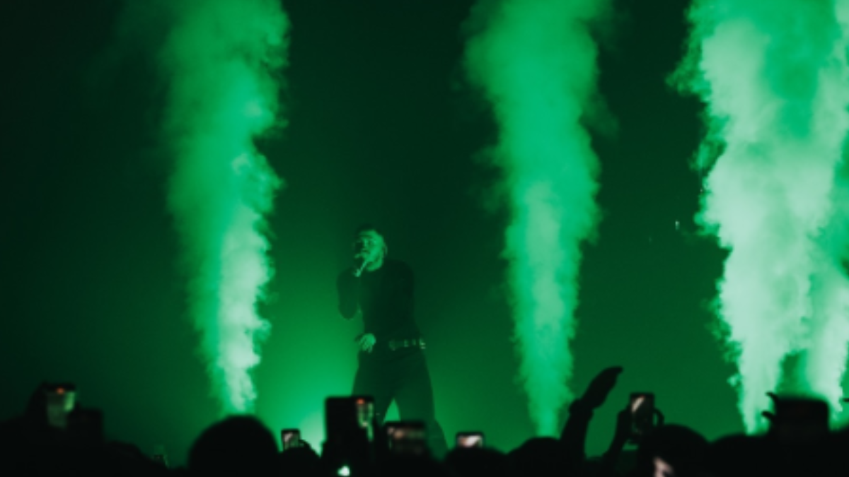 3 yıl önce kimse tanımıyordu… 2025’in en çok dinlenen ismi oldu