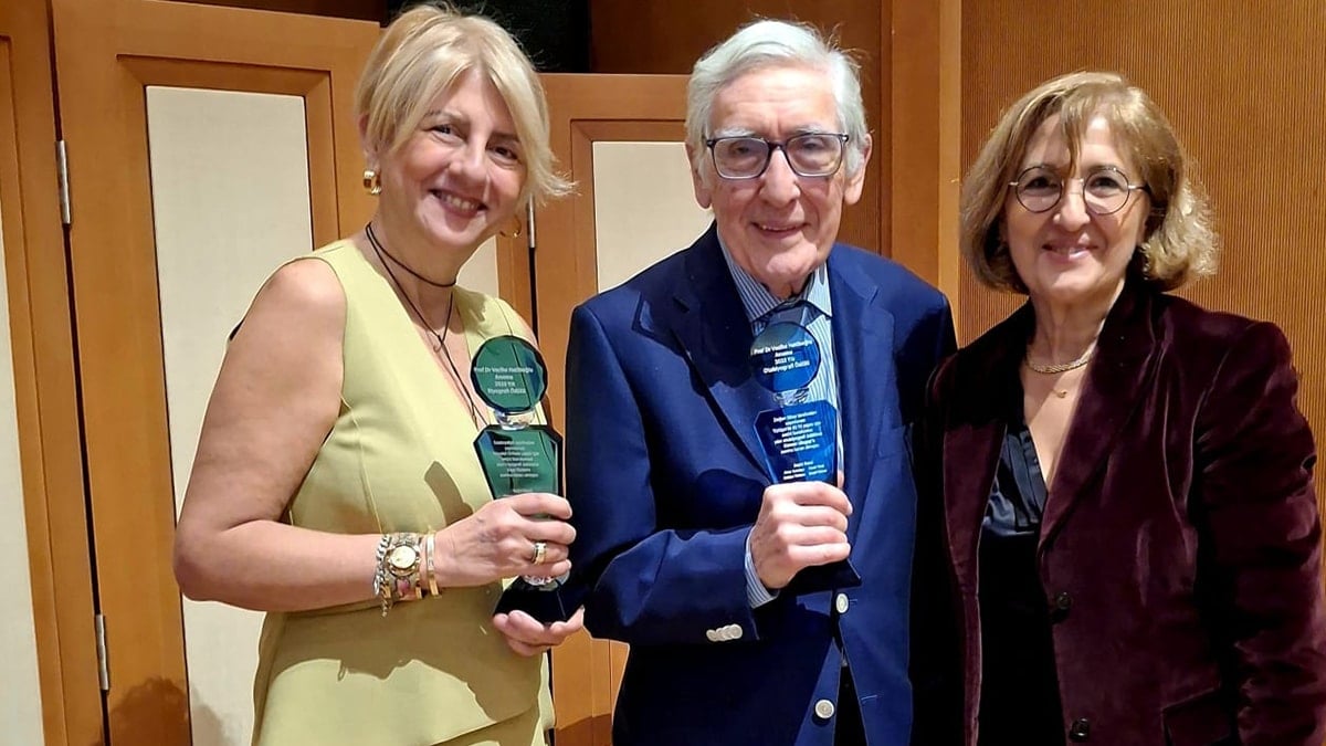 Yılın Biyografi ödülü Bodrumlu yazar Esra Tüzün’e verildi