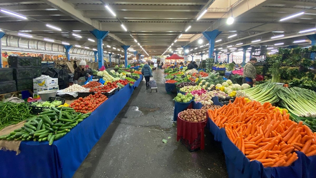 Vatandaş tanenin, pazarcı maliyetin peşinde