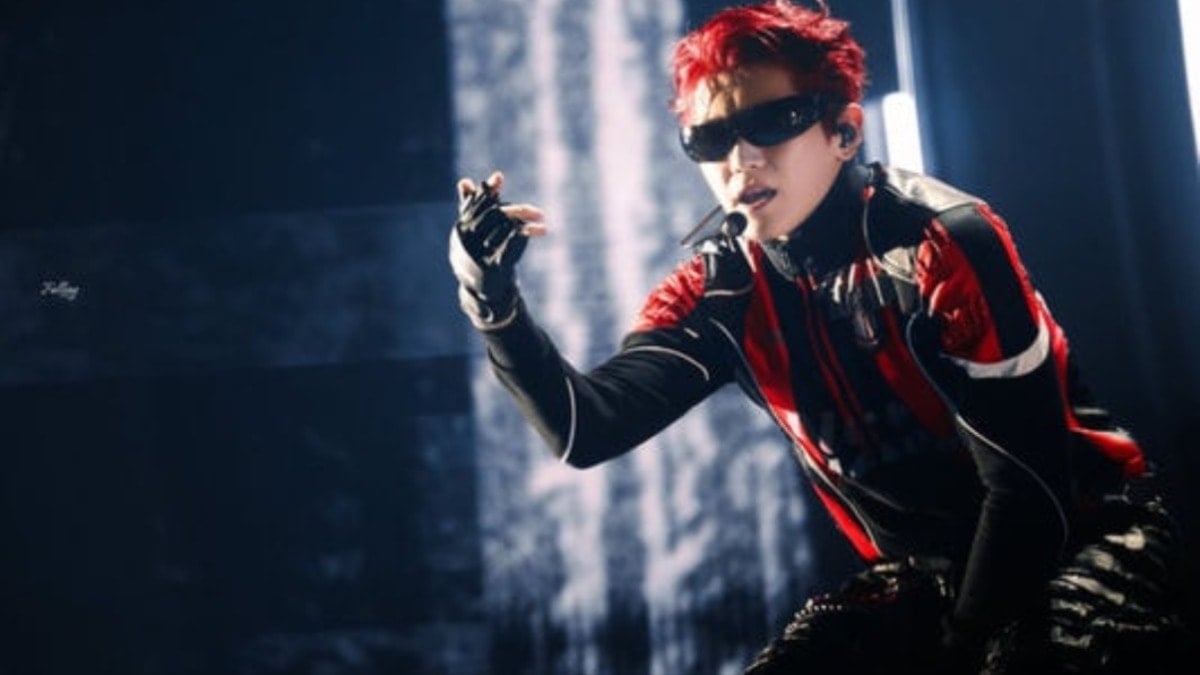 Güney Koreli rapçi, Uşakspor ceketiyle sahneye çıktı