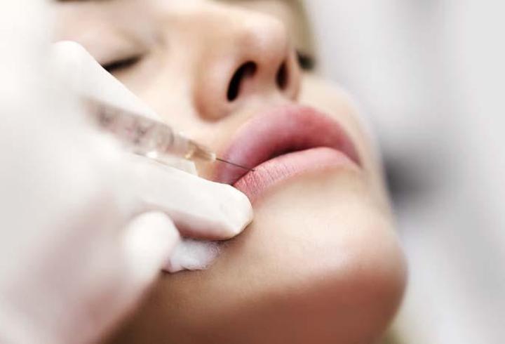 Dudaklar neden incelir? Anatomik değişimler ve yaşlanma belirtileri