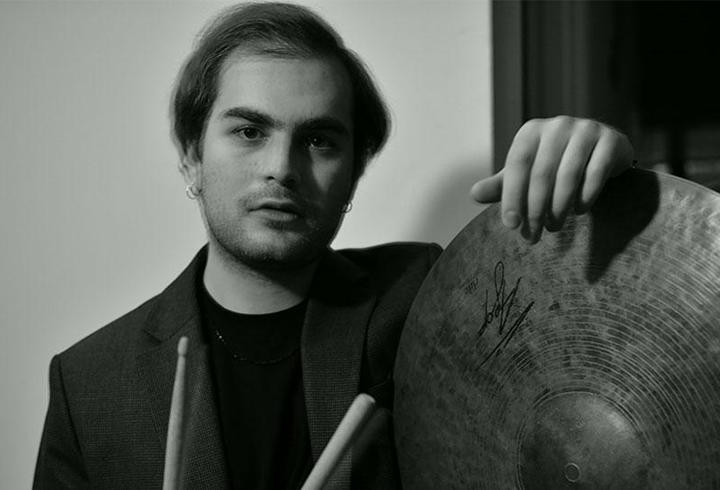 Kerem Seçkin: Trendlerin Ötesinde Bir Müzikal Vizyon