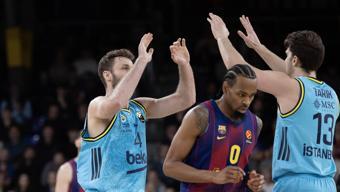 Lider Fenerbahçe Beko, Barcelona deplasmanında hata yapmadı