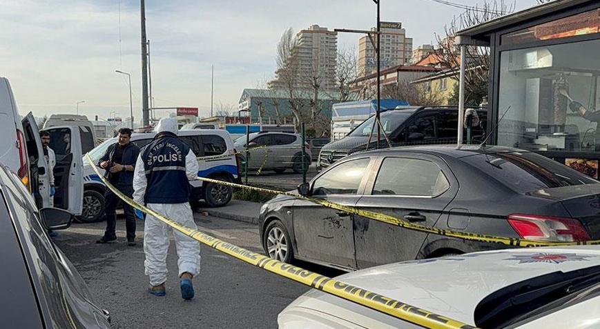 Avcılar’da otomobile silahlı saldırı! Kaçan şüpheli her yerde aranıyor