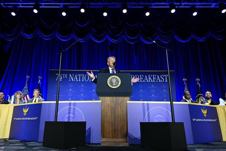 SON DAKİKA... Trump: İrana uçaklarımızı gösterdik