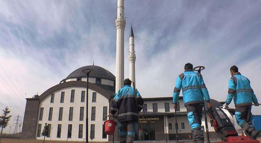 Kocasinan’da camiler ramazanda gül kokacak