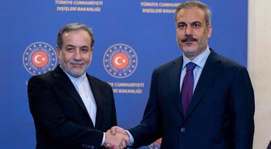 Dışişleri Bakanı Hakan Fidan, İranlı mevkidaşı Erakçi ile telefonda görüştü