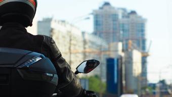 Sanal bahiste elden trafik: Motokuryelerle para transferi