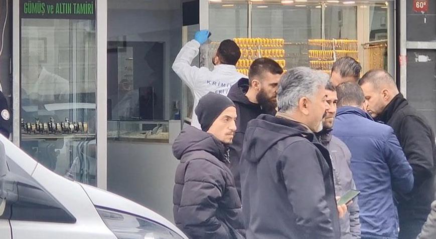 Eyüpsultan’da kuyumcuya silahlı soygun! 1 kişi yaralandı