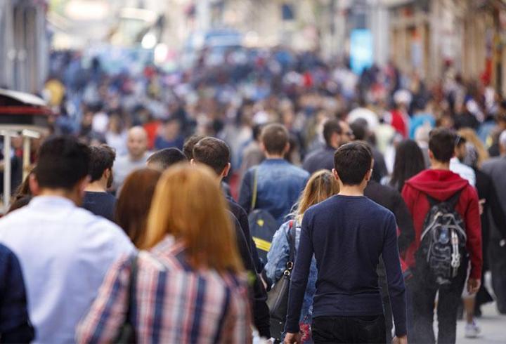 Türkiye’de 5.5 milyon kişi yalnız: En fazla tek kişilik hane bu illerde