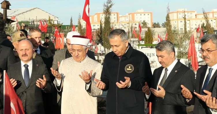 Adıyaman’da deprem şehitleri sessiz yürüyüşle anıldı