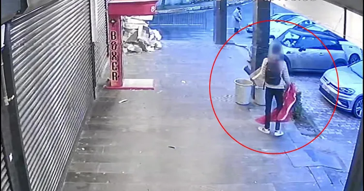 İş yerinin önündeki Türk bayrağını indiren şüpheli yakalandı