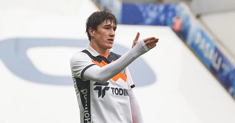 Eldor Shomurodov, Paul Onuachu’yla yarışıyor!