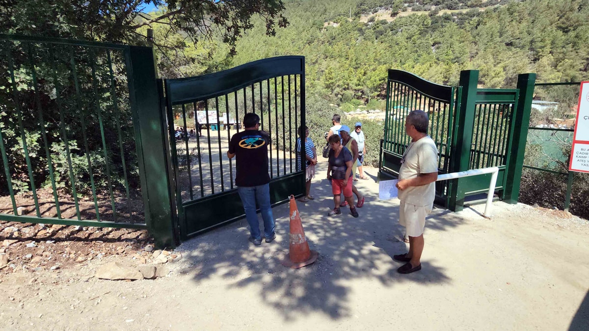 Cennet Koy’daki kaçak tesis önünde gerginlik: ‘Böyle bir işgalin Türkiye’de örneği yok’