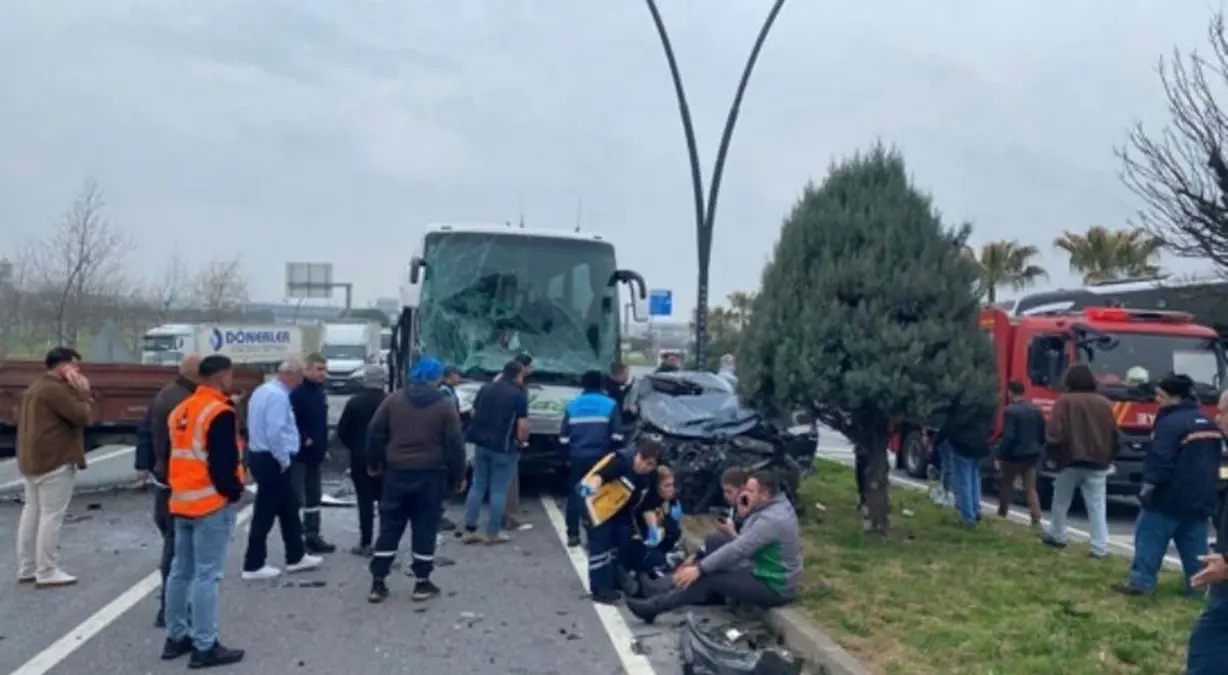 Manisa’da zincirleme kaza: 5 yaralı