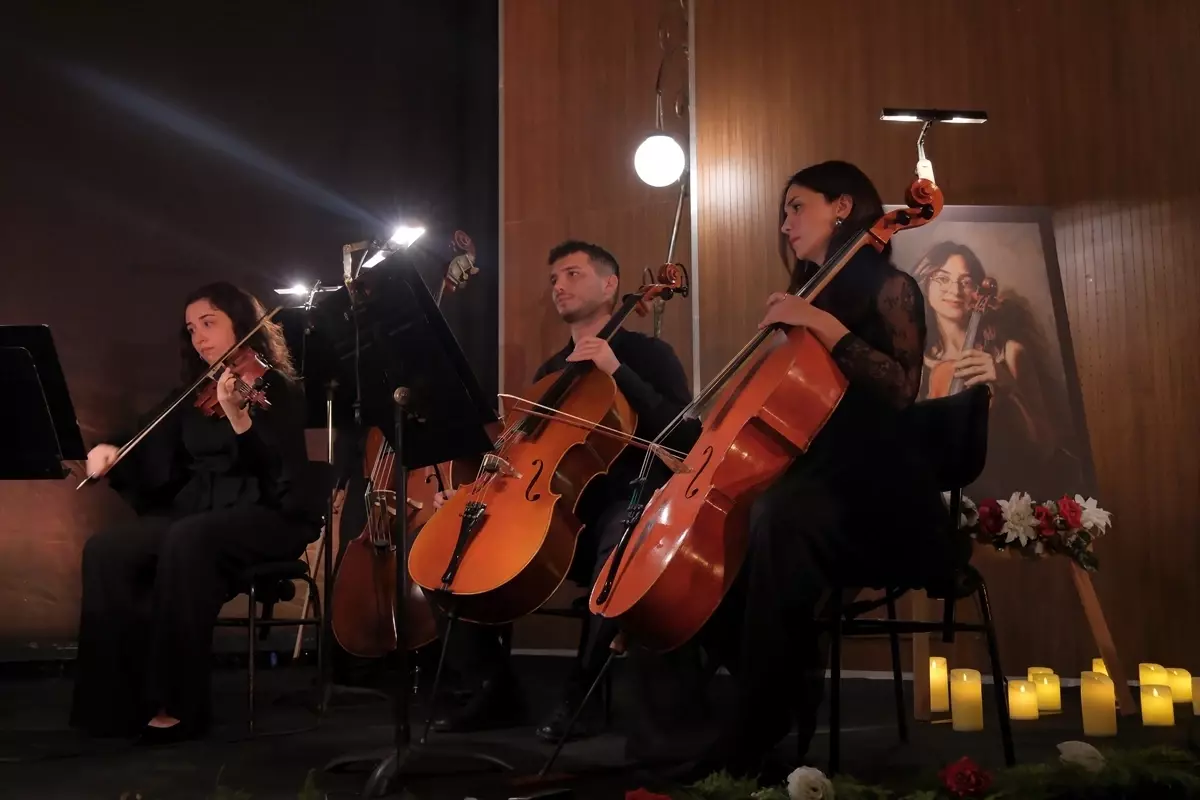 Mersin’de “Müziğin Sonsuzluğunda Yarım Kalan Bir Beste: Laçin Akyol” konseri verildi