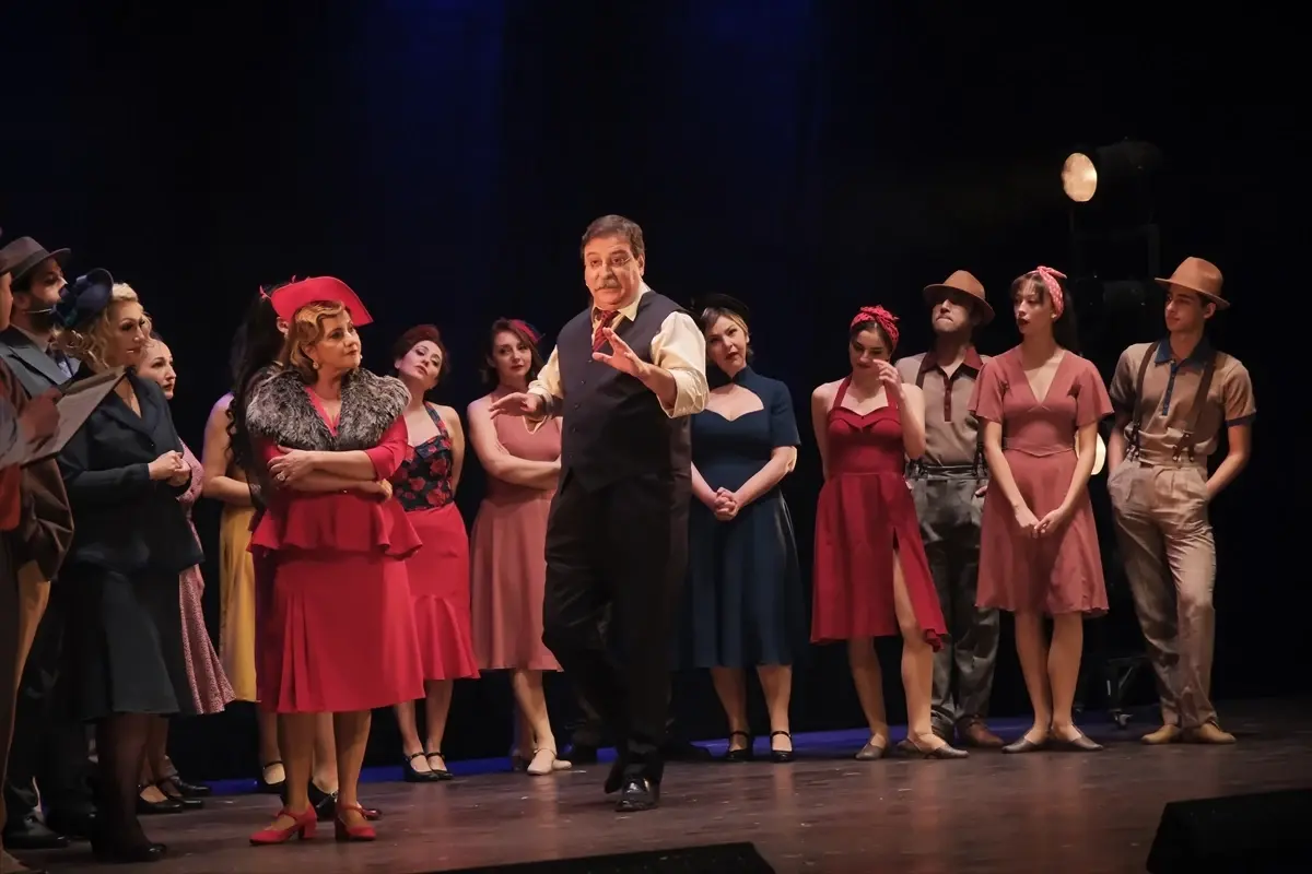 Mersin Devlet Opera ve Balesi “Kiss Me Kate” müzikal tiyatrosunun prömiyerini yaptı