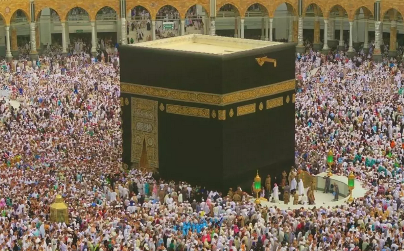 Dosyalardan çıkan akıl almaz olay: Epstein’e Kabe örtüsünden parçalar gönderilmiş