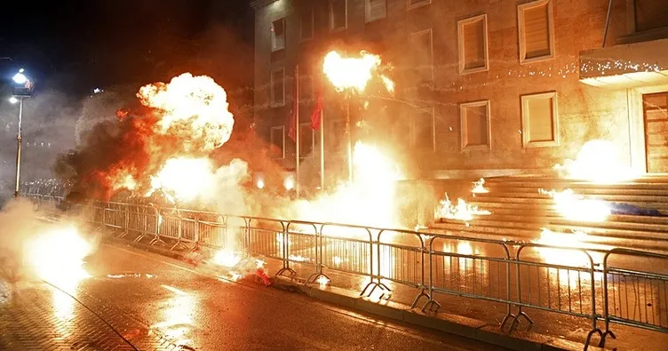 Tiran’da Başbakanlık binasına molotofkokteyli saldırısı