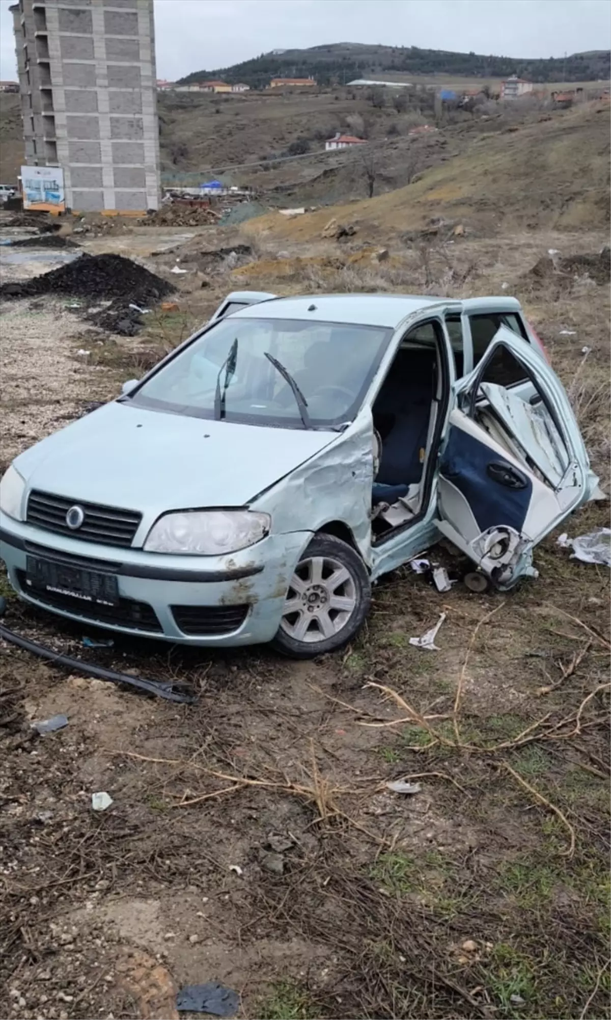 Yozgat’ta iki otomobilin çarpıştığı kazada 4 kişi yaralandı