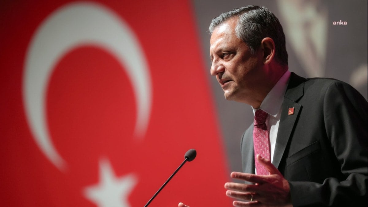 CHP lideri Özgür Özel’den 14 Mart Tıp Bayramı mesajında ‘direniş’ vurgusu