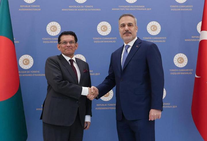 Dışişleri Bakanı Fidan, Bangladeşli mevkidaşı ile görüştü