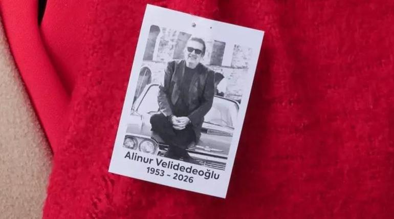 Gözyaşlarıyla uğurlandı Reklamcı Alinur Velidedeoğluna son veda