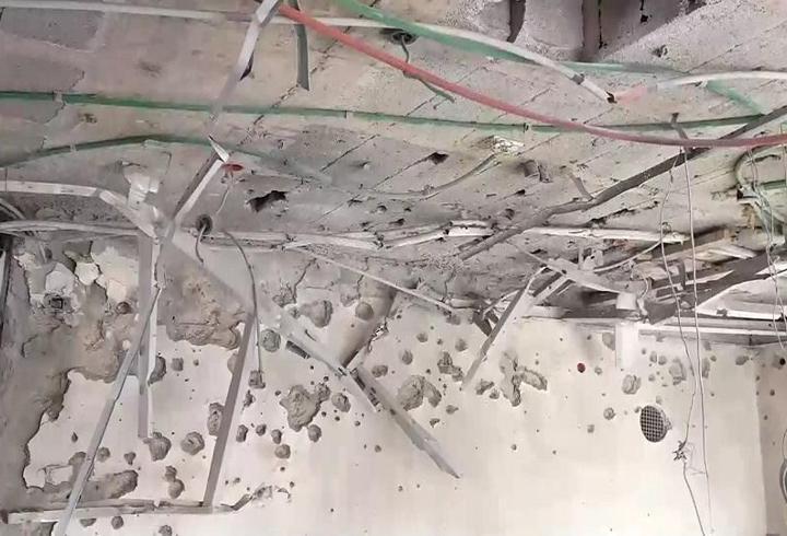 CNN TÜRK İran’ın vurduğu Tel Aviv’de! Füzelerin isabet ettiği binadan ilk görüntüler…