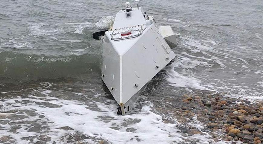 Ordu’da sahilde insansız deniz aracı bulundu! Valilik: Mühimmat yüklü olduğu için patlatıldı