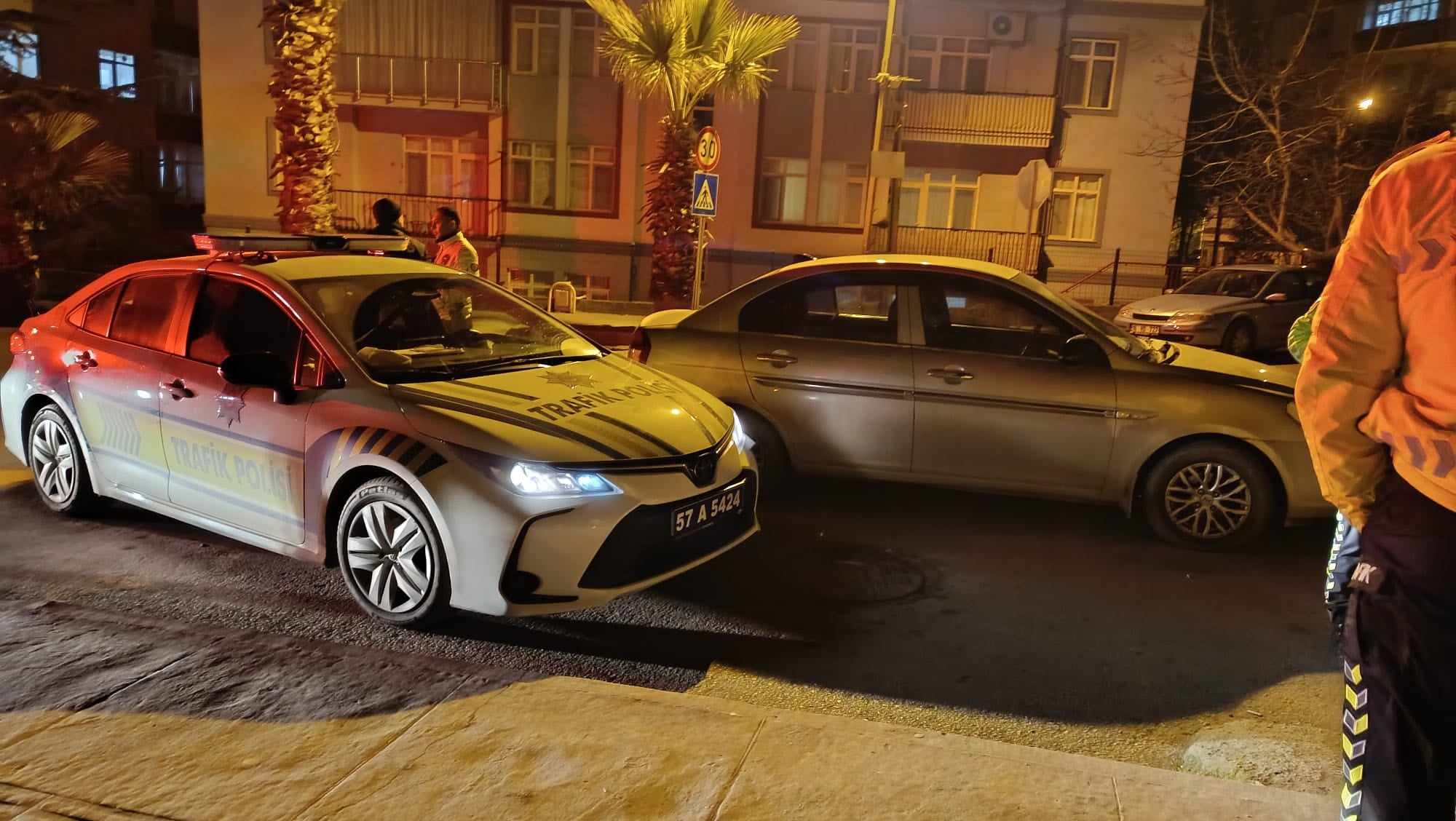 Sinop’ta tartıştığı sürücünün önünü kesen alkollü sürücü cezadan kaçamadı