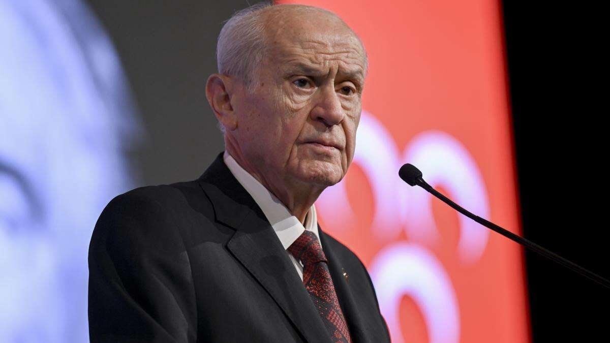 Devlet Bahçeli’den İran uyarısı