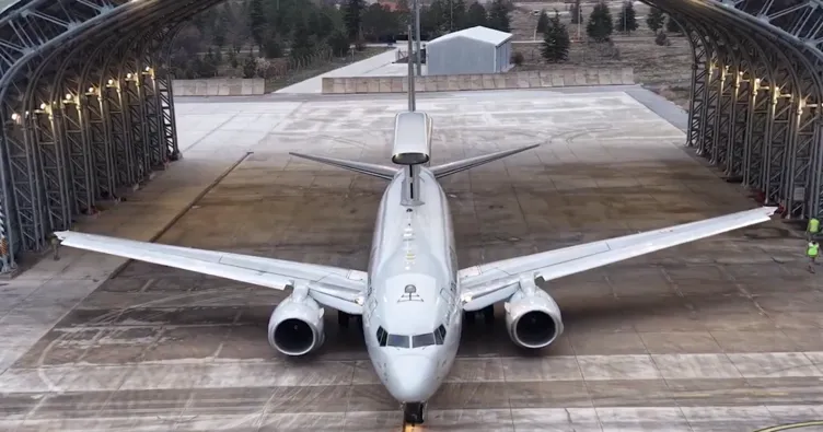 Barış Kartalı Havadan İhbar ve Kontrol Uçağı, bayramlaşmanın ardından havalandı