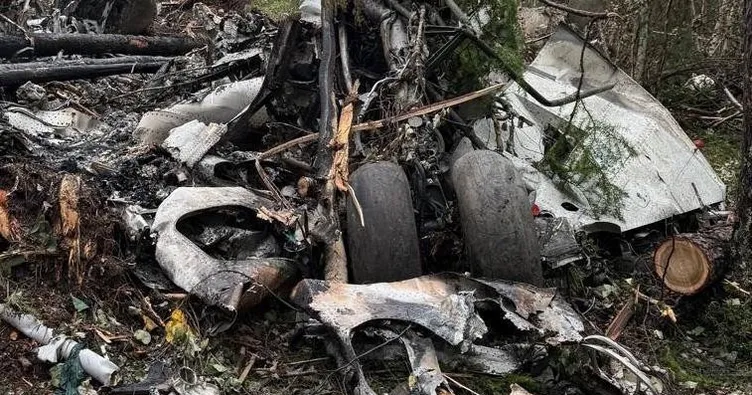 Cezayir’de askeri nakliye uçağı düştü: 2 ölü