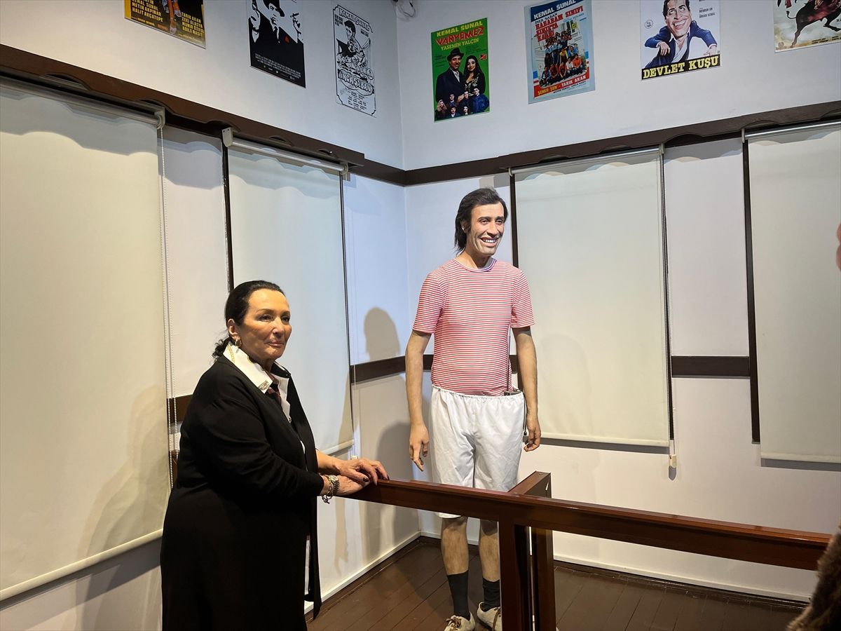 Gül Sunal, Malatya’da Kemal Sunal anı odasını ziyaret etti