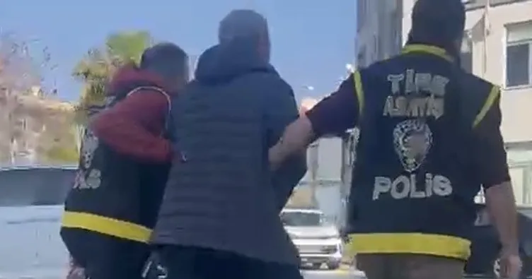 İzmir’de 15 yıldır aranıyordu: Sahte kimlikle yakalandı!