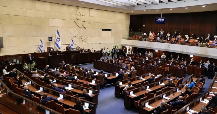 Katil İsrail, Filistinli esirleri hedef alacak idam cezası yasasını onayladı