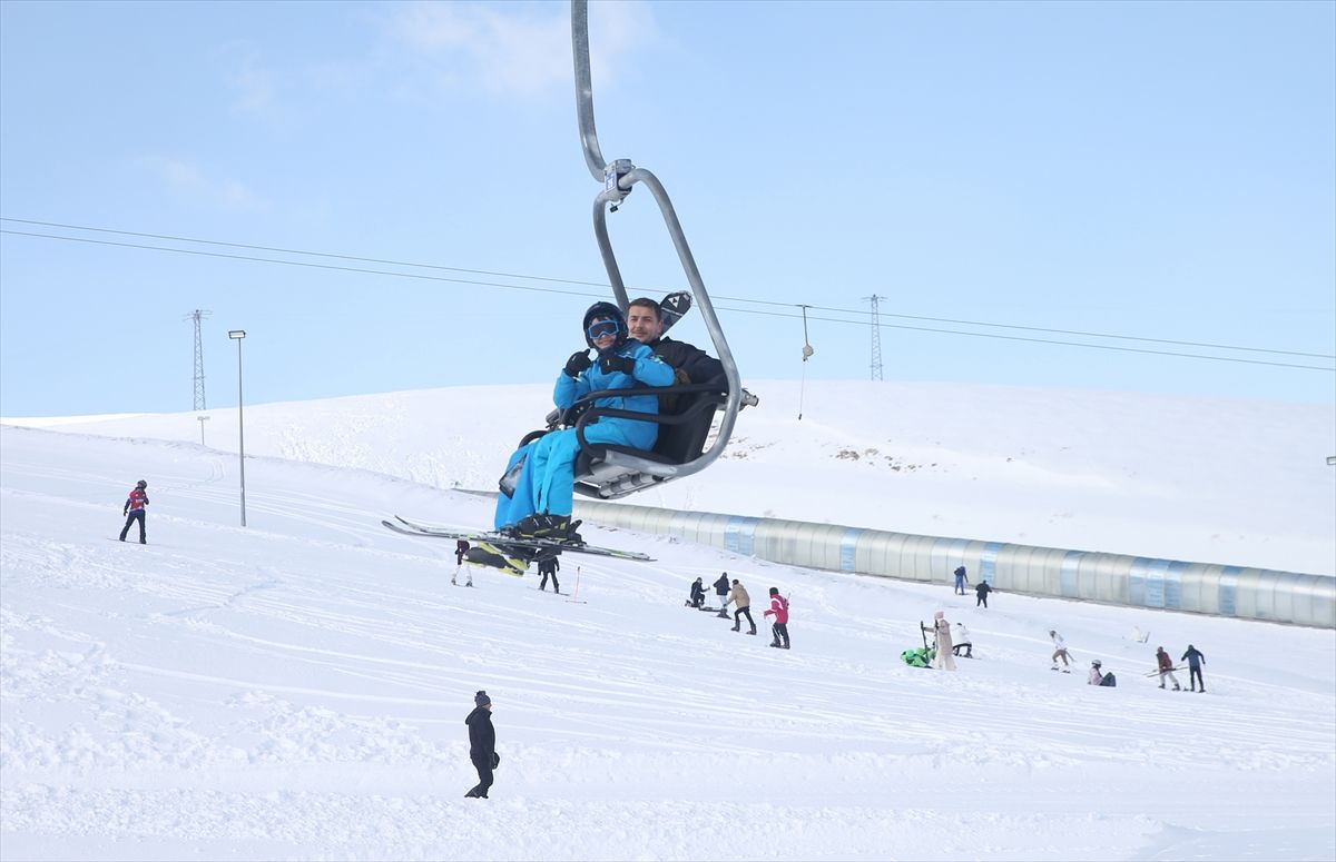Yedikuyular Kayak Merkezi’nde ziyaretçi sayısı 500 bini aştı