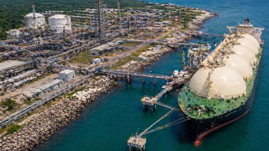 Dev doğalgaz projesi ülkenin kaderini değiştirecek: Askıya alınan proje 5 yıl sonra yeniden başladı