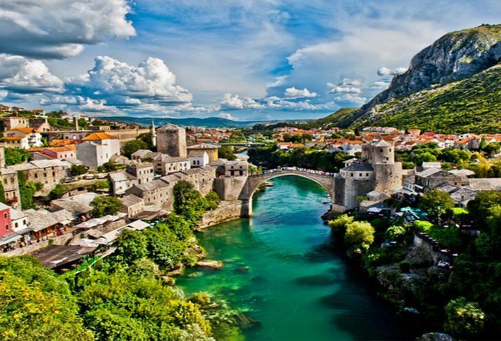 Bosna-Hersek’e Gitmeden Önce Bilmeniz Gerekenler: Bosna-Hersek Nerededir? Vize Süreci, Resmî Tatil ve Bayramları