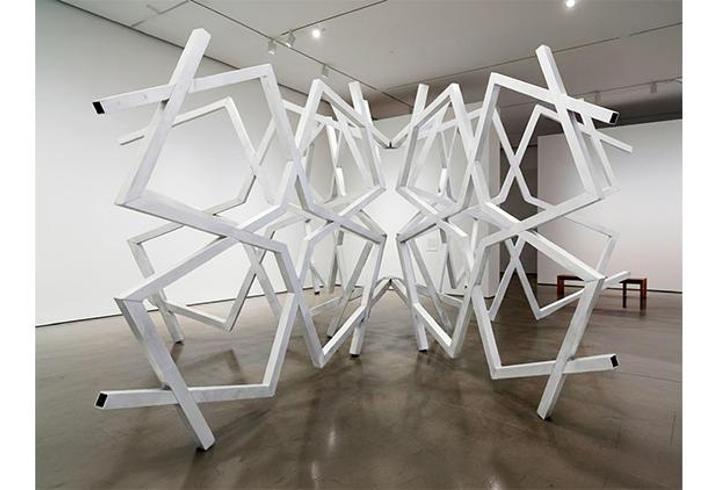 Selçuk Artut’un “Otonomi: Akışkan Geometri” sergisi 25 Mart’ta ziyarete açılıyor