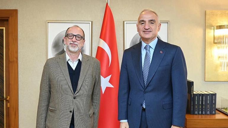 Haydarpaşa ve Sirkeci Garında ünlü küratör devrede