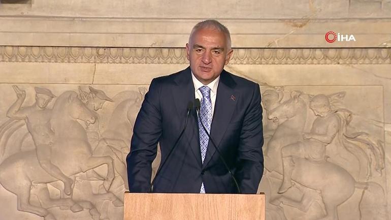 Uzak Şehir yıldızlarına milli görev… Türkiyenin tanıtım filminde Alya ve Cihan var