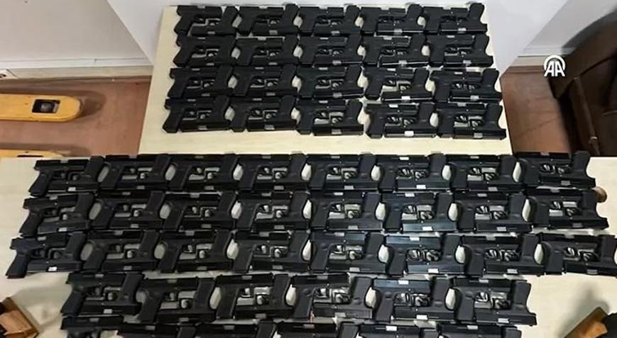 İstanbul’da kaçak silah operasyonu: 113 tabanca ele geçirildi