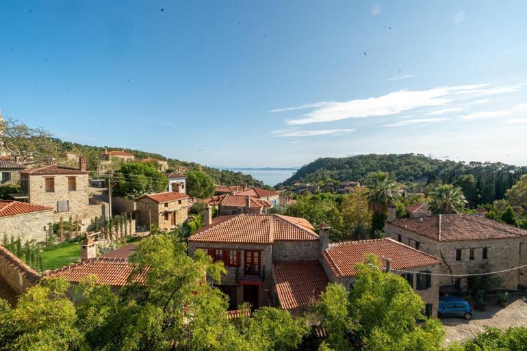 Bakan Ersoy: Yerel değerlerimizi dünya sahnesine taşıyoruz