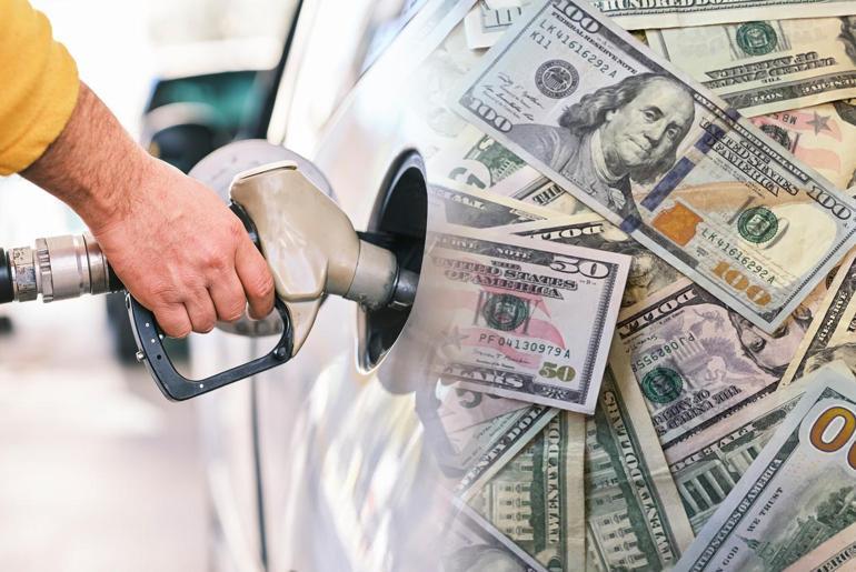 Savaş ABD’de petrol fiyatlarını uçurdu