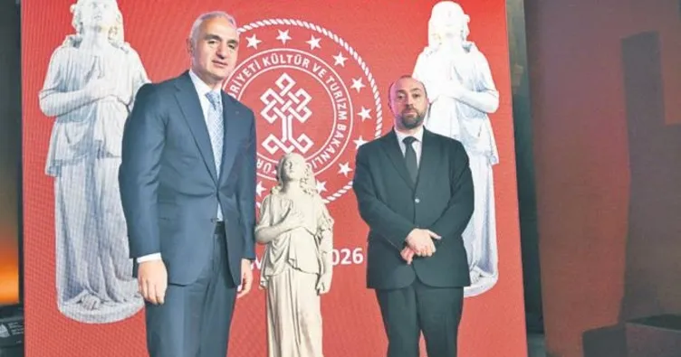 Çalınan ‘Melek’ Heykeli Patrikhane’ye teslim edildi