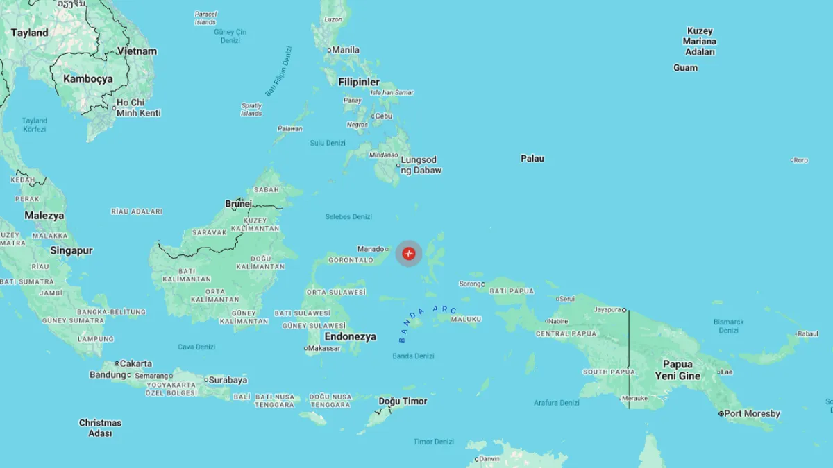 Endonezya’da 7.8 büyüklüğünde deprem