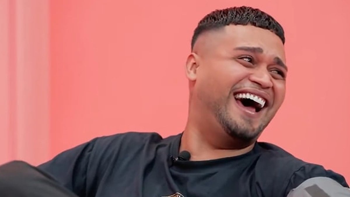 Kolunda servet taşıyor! Ortalama değeri 450 bin dolarlık saatiyle dikkat çekti