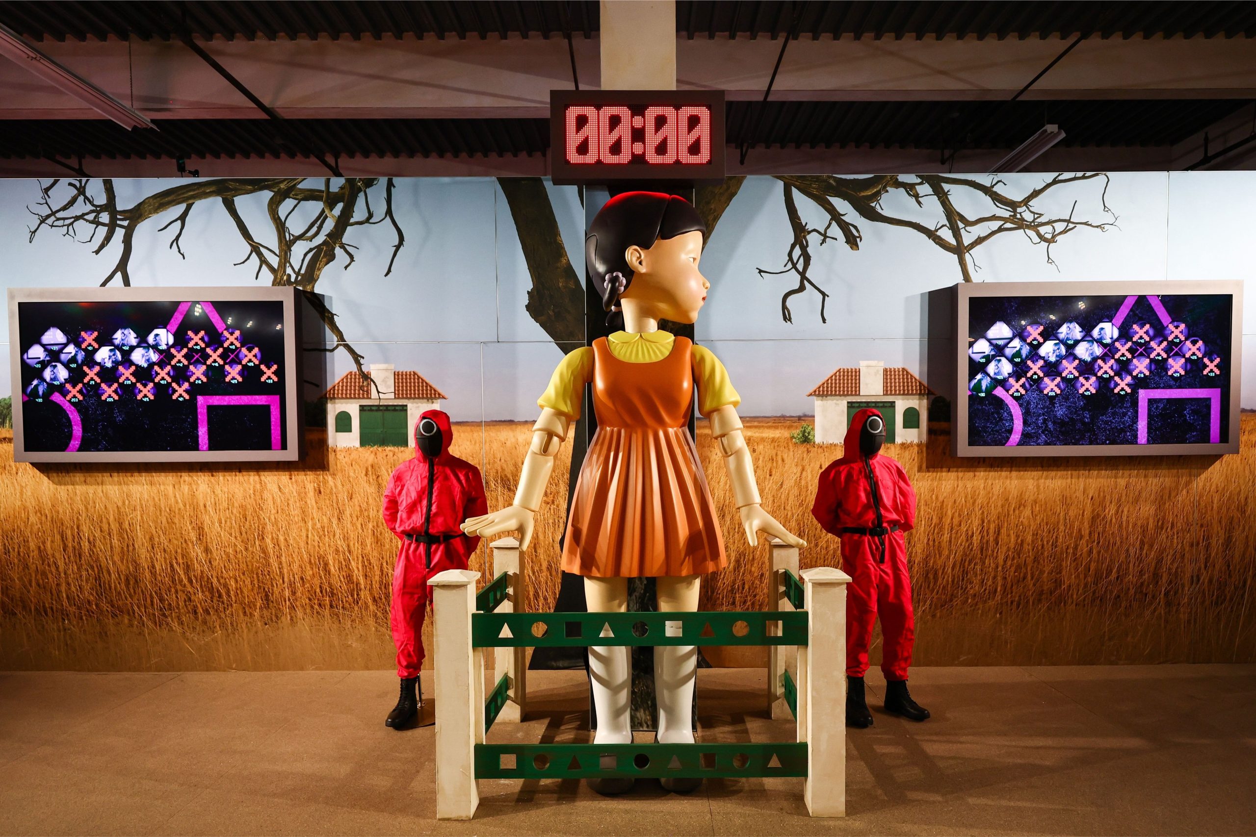 Gişe rekortmeni Netflix dizisi İstanbul’a geliyor